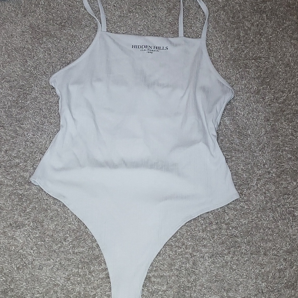 4/$18 NWT gray tank body suit